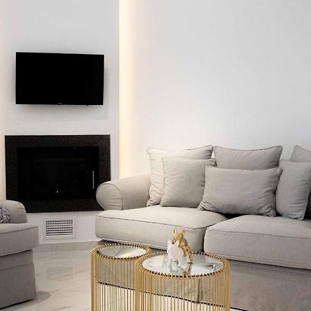 Dk Luxury Suite Néa Péramos Exteriör bild