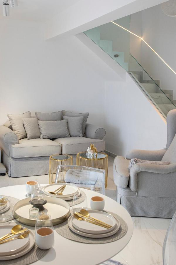 Dk Luxury Suite Néa Péramos Exteriör bild