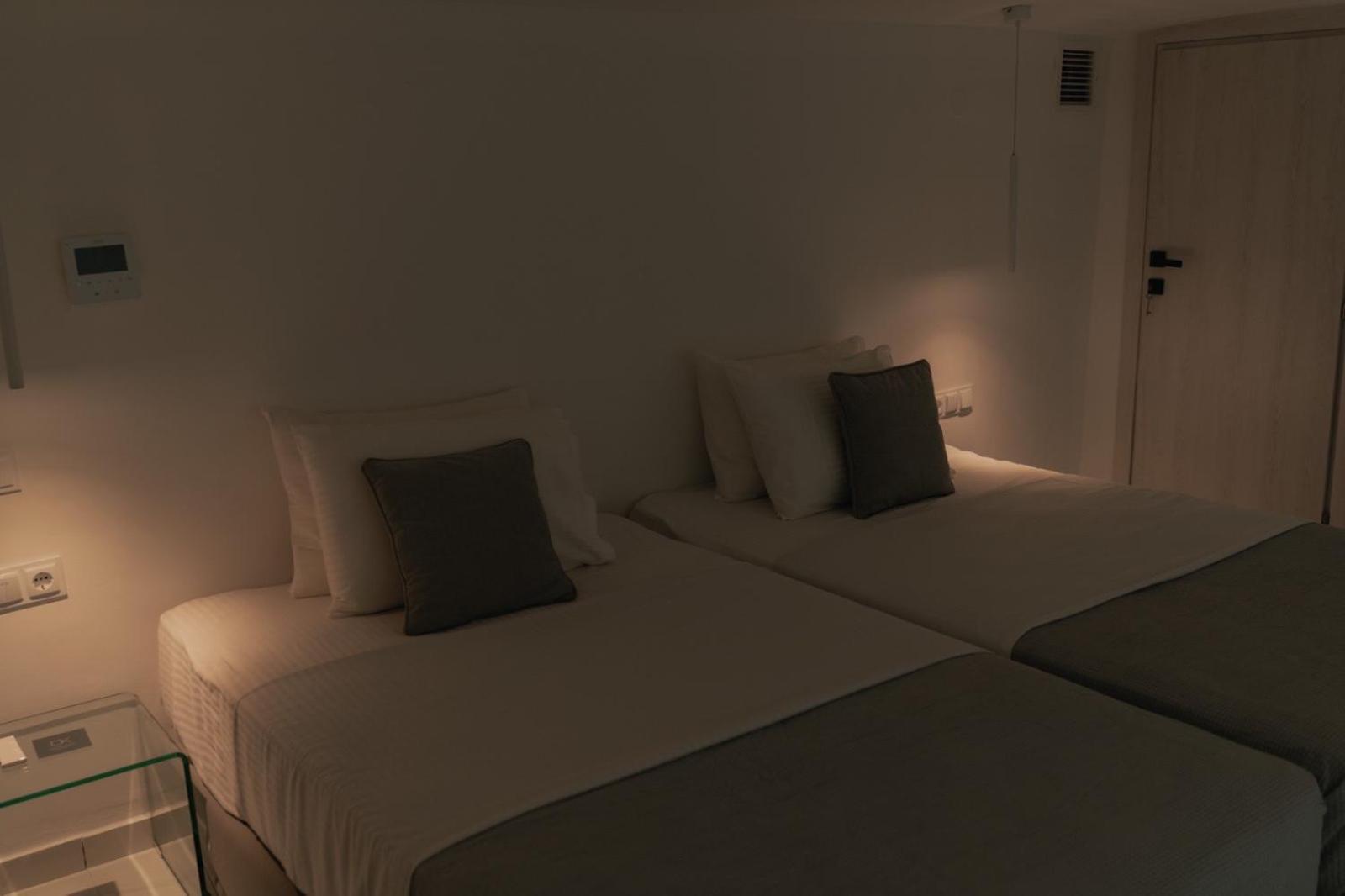 Dk Luxury Suite Néa Péramos Exteriör bild